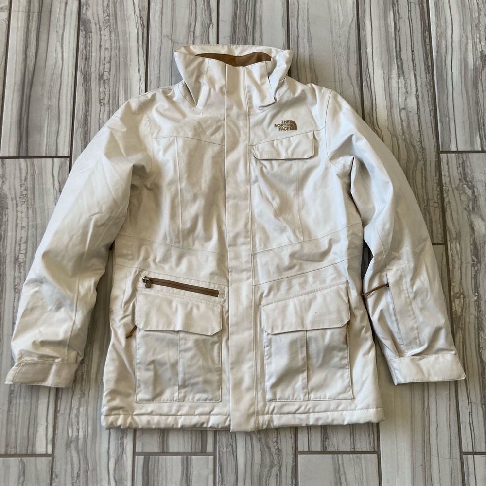 The North Face insulated ski/snowboard jacket. EUC